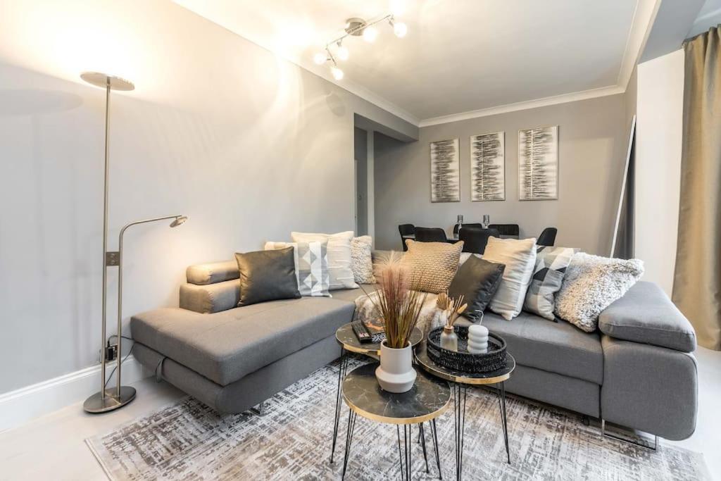 Exceptional Spacious City Apartment ลอนดอน ภายนอก รูปภาพ