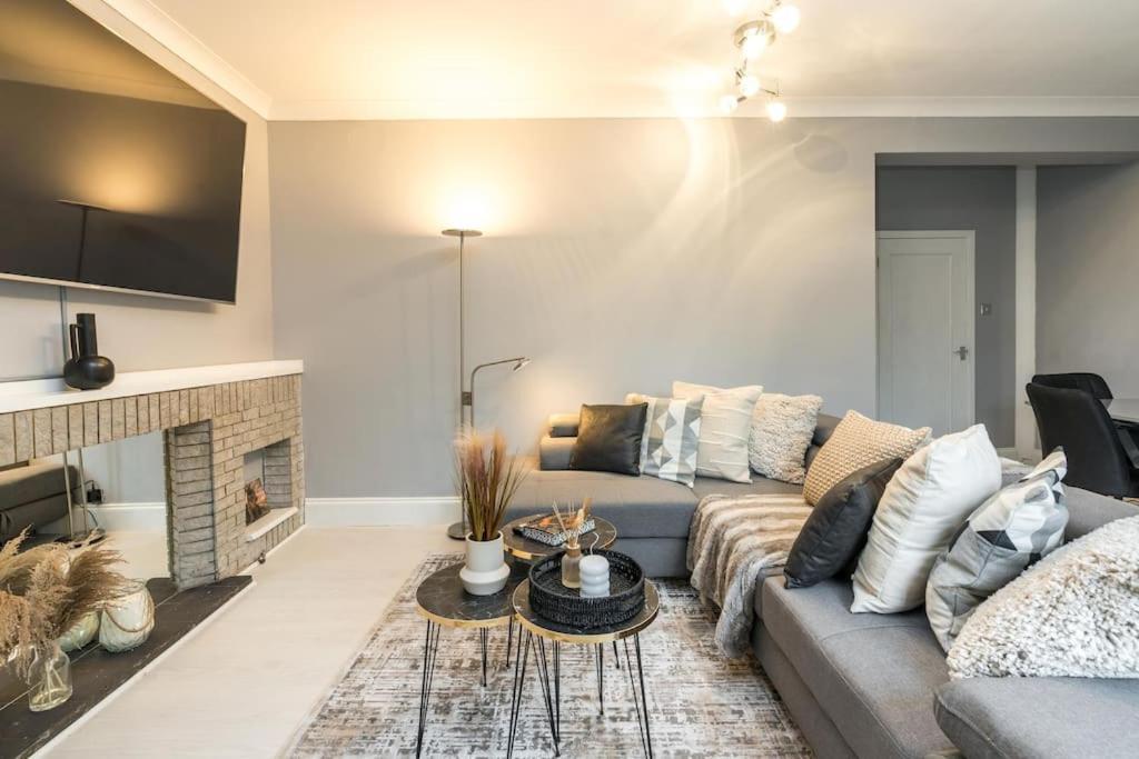 Exceptional Spacious City Apartment ลอนดอน ภายนอก รูปภาพ
